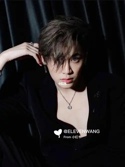 文总boun包包的纹身太好看!图3有惊喜