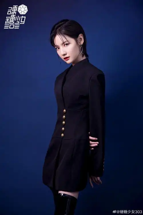 芭男星期衣#近日,赵粤@硬糖少女303-赵粤最新造型释出,帅气的黑衫廓