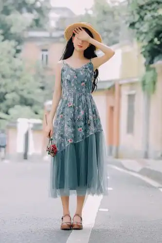 与萱女生连衣裙夏季连衣裙学生学院风复古文艺连衣裙女中长款很仙的