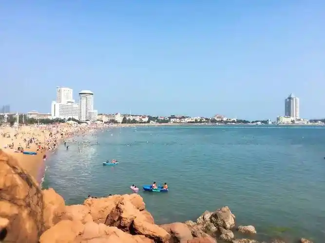 梦幻青岛第六浴场栈桥海水浴场