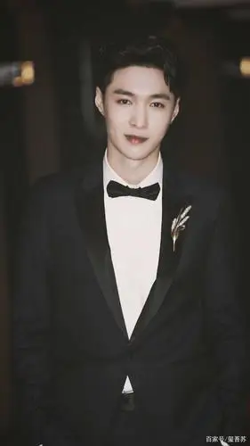 张艺兴西装小合集