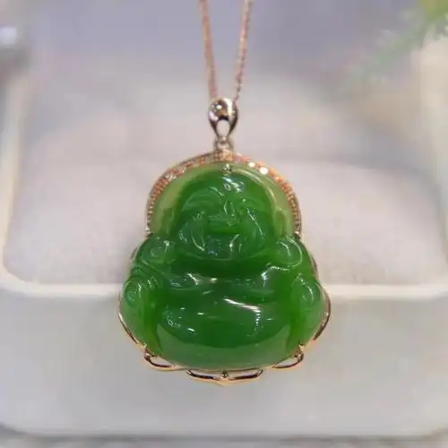 佛公吊坠 18k金伴钻镶嵌老坑菠菜绿 颜色美水头好 玉质细腻 91寓意