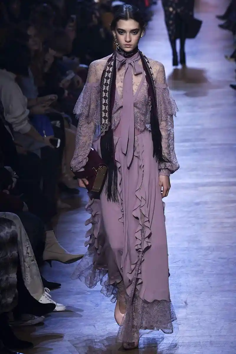 巴黎时装周——艾莉·萨博品牌时装秀[53]