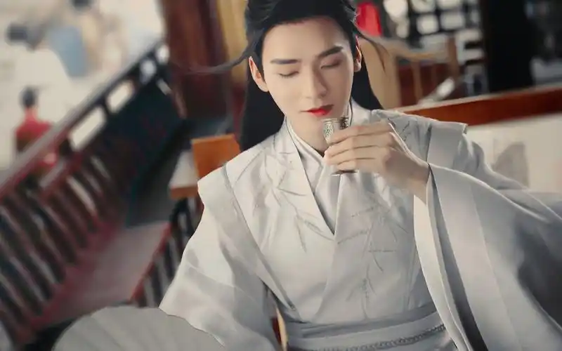 『龚俊| 温客行图频』白色长袍造型合集
