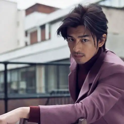 【时尚发型】陈柏霖示范熟男发型 成熟有型显魅力