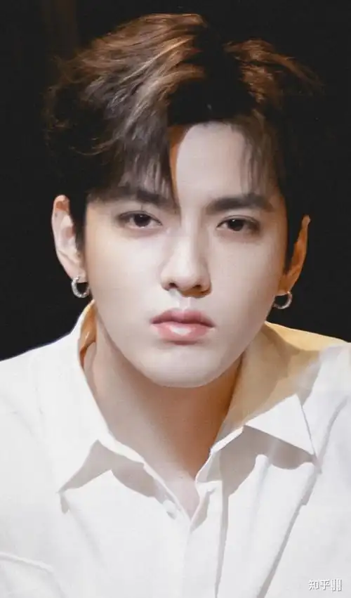 吴亦凡为什么颜值崩了? - 知乎