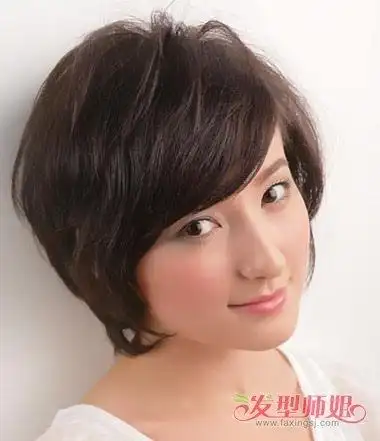 在不同的时期不规则波波头短发图片 不对称波波头最出色的就是这几种