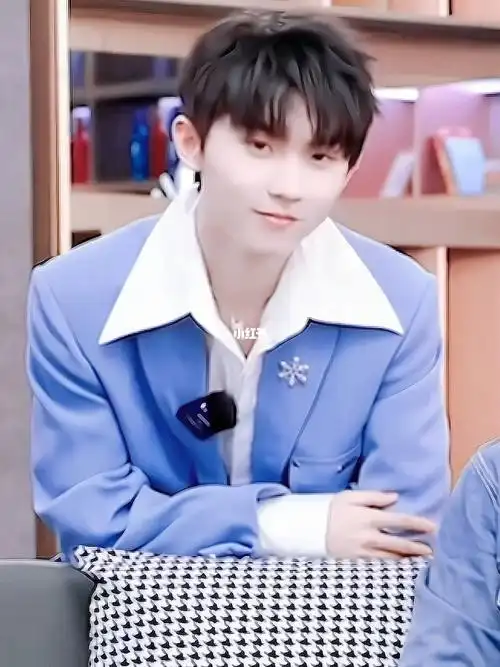 马嘉祺  嘉祺 确认过眼神 你是对的人 你满足我的择偶标准 来我们的