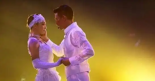 赖文慧我这辈子最幸福的事情就是成为刘德华的御用女舞伴