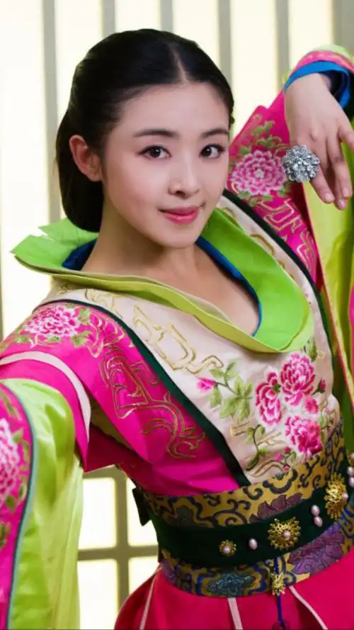 兰陵王妃张含韵