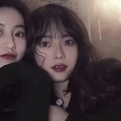 温言高冷可爱的真人闺蜜头像两人专属