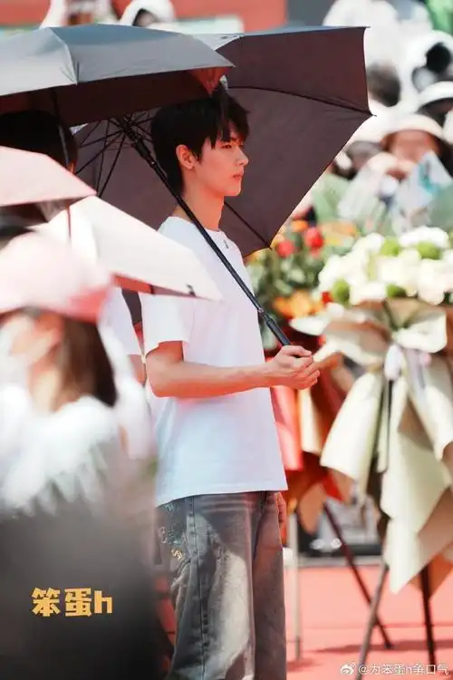 黄俊捷赴山海开机路透##黄俊捷新剧开机路透