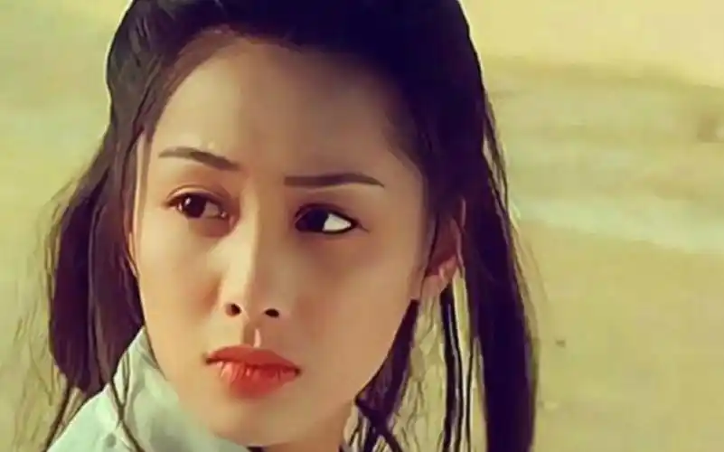 大话西游仙履奇缘,紫霞仙子朱茵这一眨眼,有多少人沦陷了.