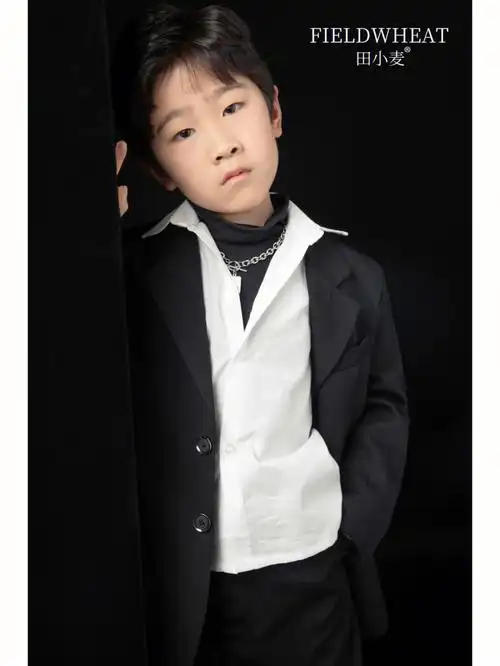 洪泽儿童写真‖盐甜酷飒的西装男孩