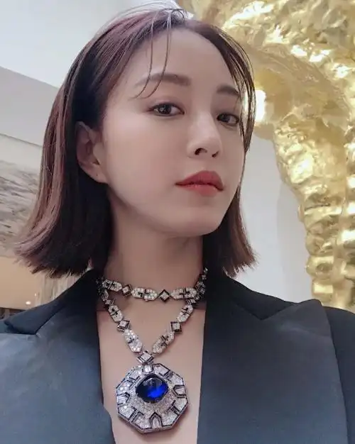 韩艺瑟切脂肪瘤遇医疗事故,晒恐怖疤痕照令大家十分担心