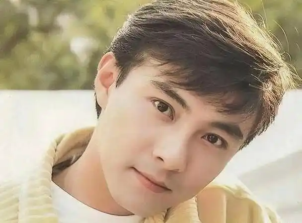 当徐峥不再是光头,韩红变瘦,李宇春留长发,你还能认出来吗?