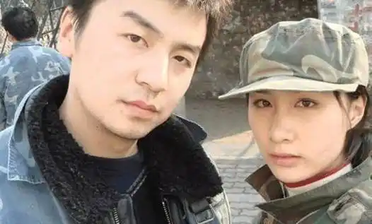 35岁雷佳音老婆曝光,是童年女神!怪不得说迪丽热巴不漂亮