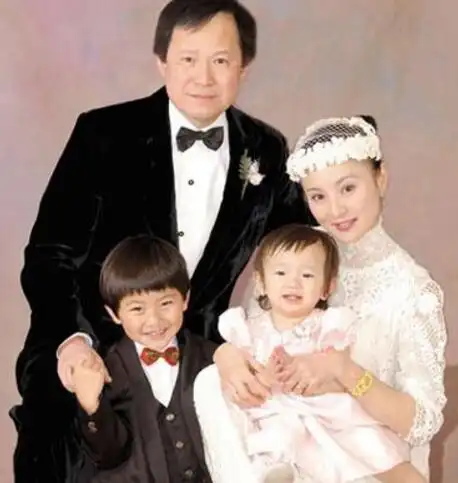 【图】赵雅芝前夫现状如何 曝其与黄锦燊的婚姻内幕