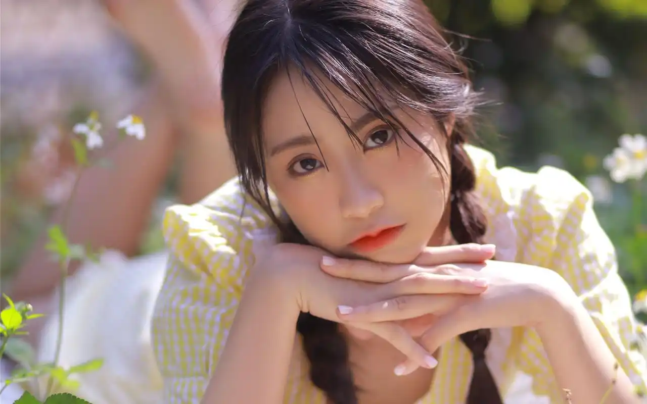 性感美女田园风复古写真桌面壁纸