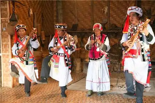 云南福贡怒族云端上的村庄脱贫之路