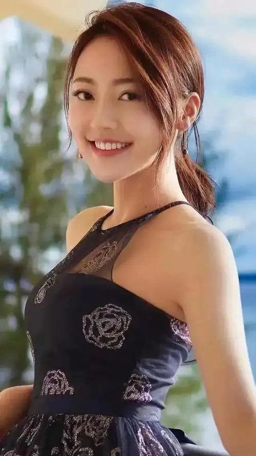 20位美女的笑脸就是答案