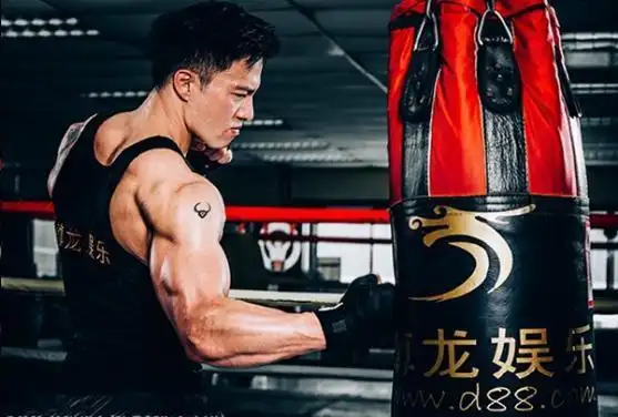 安志杰《封神传奇》创奇迹 代言尊龙传递拼搏精神