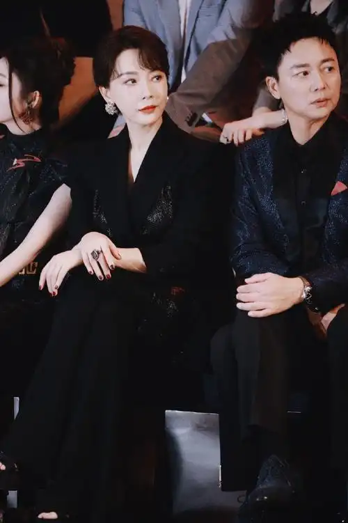 陈数超话#国际时装周#神仙@陈数