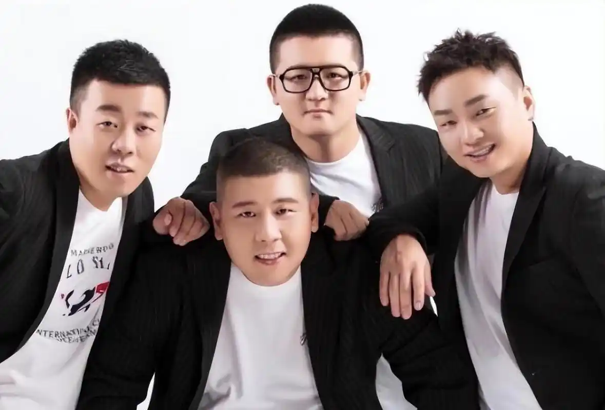 原大石桥联盟的四位核心人物,阿浩,星林,胡胖,富贵在离开原本的组合