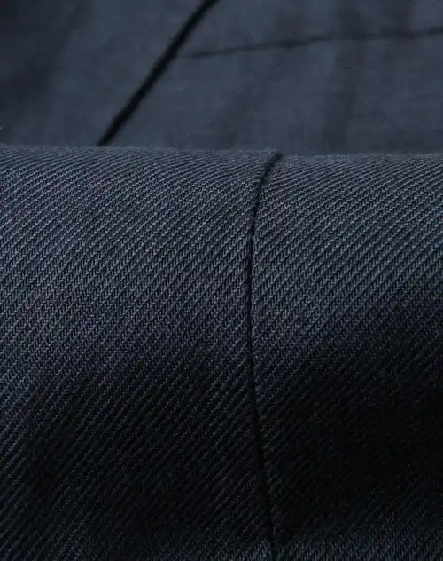 藏青色亚麻面料西服