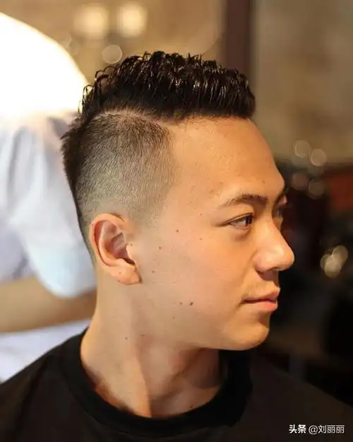 男胖人适合的发型图片男士胖人适合什么发型图片