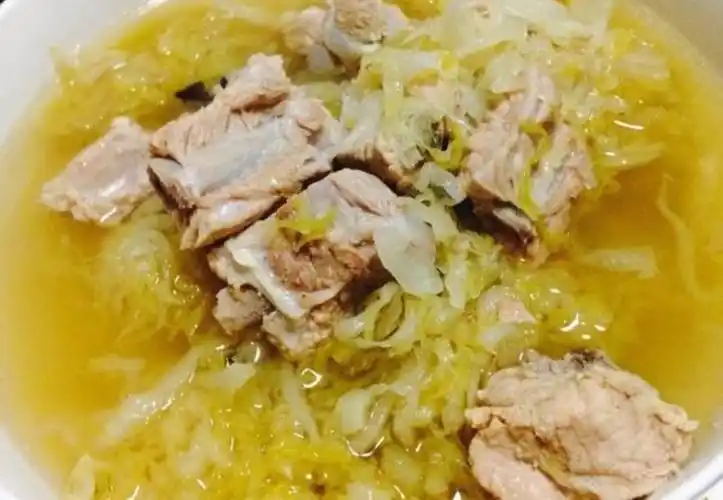 家乡菜——铁锅炖酸菜