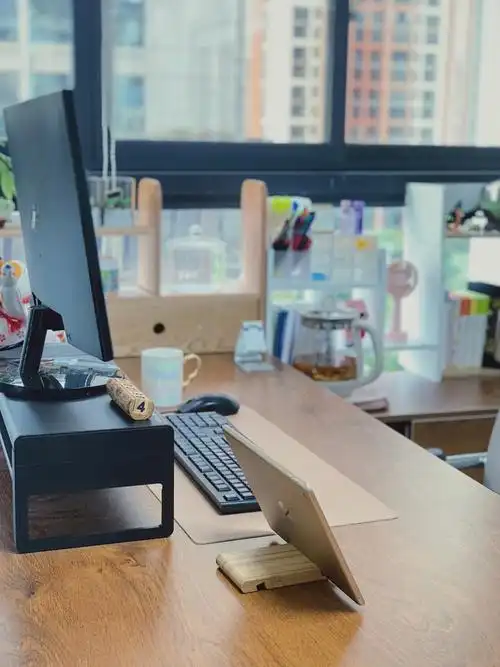 办公日常设计师的电脑桌改造20