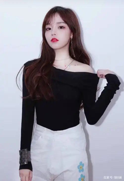 今日图集分享:黄霄云