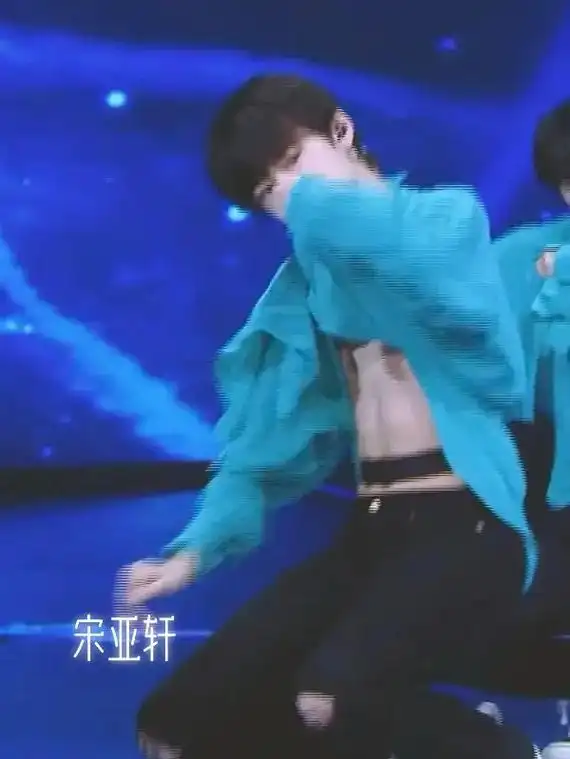 马嘉祺丁程鑫刘耀文宋亚轩对比图 - 抖音