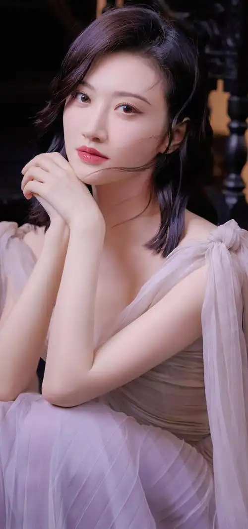 有没有哪些惊艳到你的女明星的照片? - 知乎