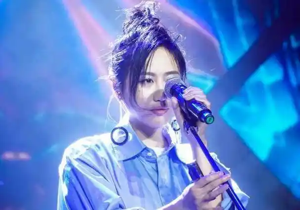 歌手陈粒简历,陈粒唱过什么歌好听的歌曲有什么 陈粒个人资料介绍