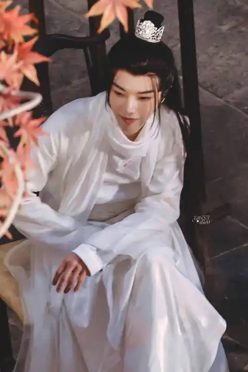 华晨宇本周萌探探探案扮诗仙李白,斗酒吟诗踉跄当歌尽显盛唐气韵