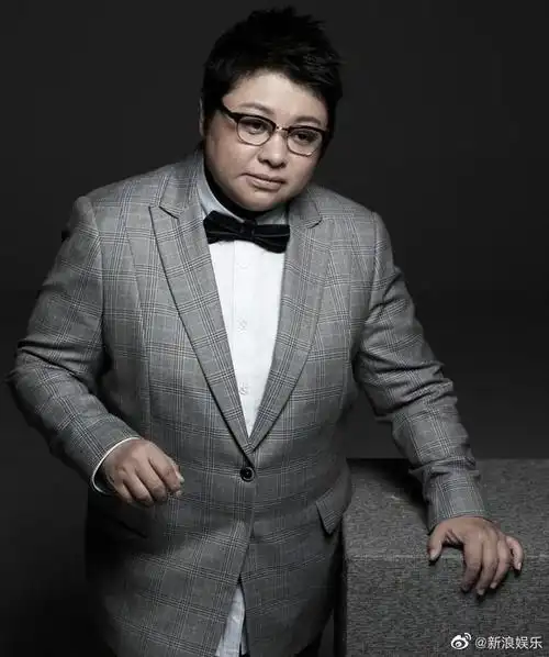 韩红医疗队救助的昏迷14天小伙今恢复特别的礼物