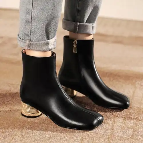 kumikiwa卡米女鞋2020秋冬圆头金属跟粗跟中筒女靴12139