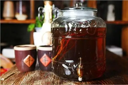 养生药酒:讲述一个药材泡酒的好配方:补精益老