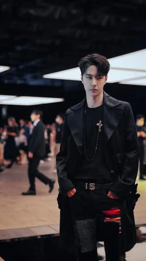 王一博电影热烈##王一博酷盖##王一博