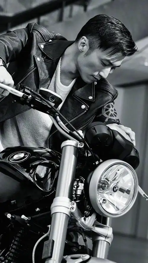 谢霆锋时尚写真