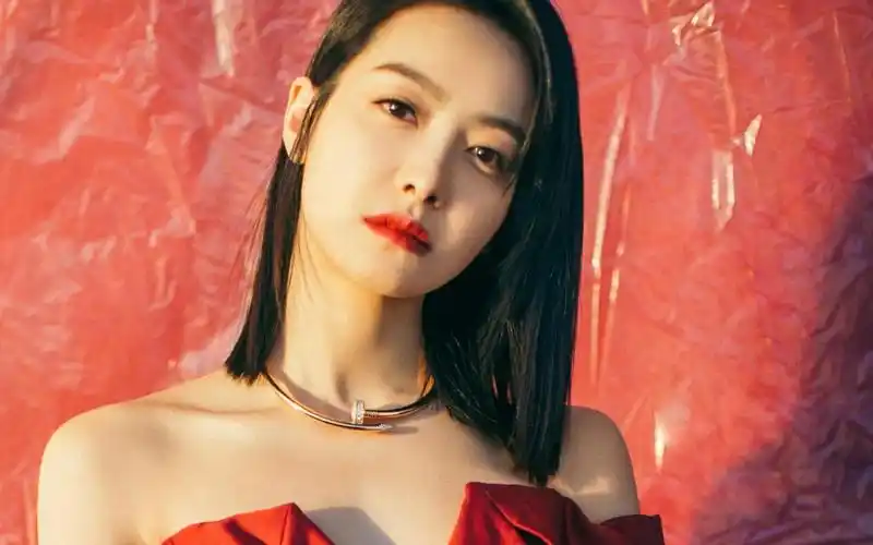 宋茜性感抹胸优雅写真