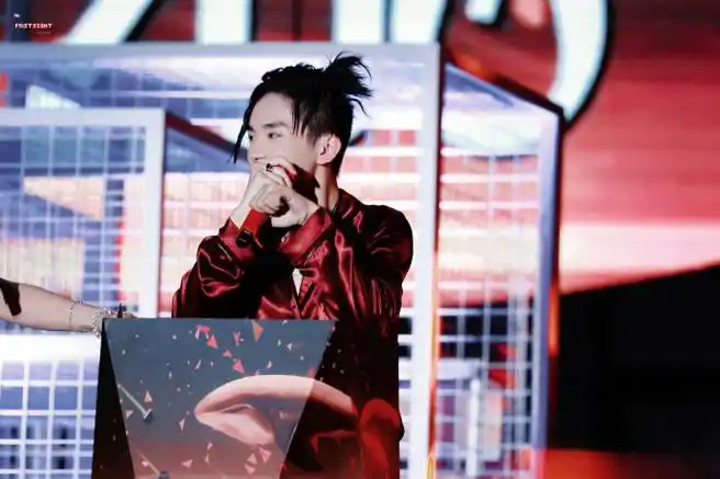 易烊千玺电影小小的我##四字 易烊千玺 yyqx 四字弟弟