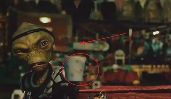 疯狂的外星人奇卡也有啤酒肚怪不得离开地球时带的全是酒