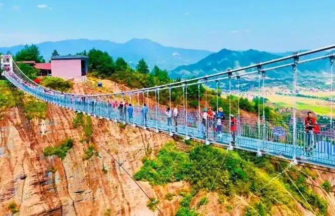 石牛寨位于湖南平江县大坪乡,是国家aaaa级景区.