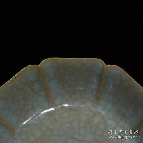 宋代汝窑冰裂纹八棱洗
