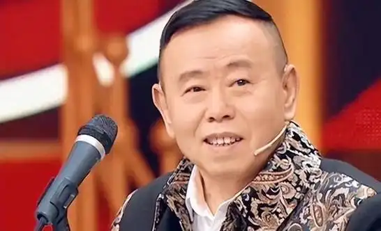 这些穿军装的演员,给没落的演艺圈带来了一线生机|孙海英|潘长江