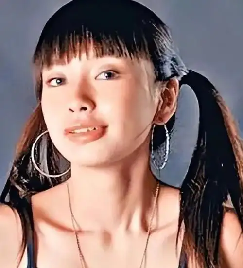 陈冠希与杨颖早年合影曝光,简直不忍直视,幸好黄晓明已经离婚了_照片