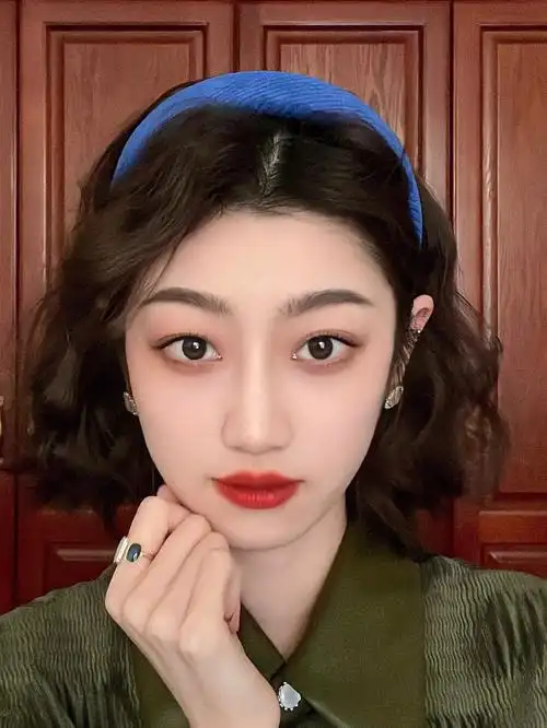 短发发型港风复古小卷发